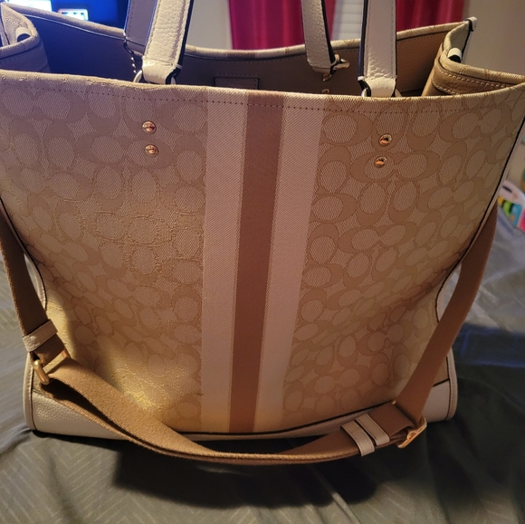 Like new coach purse and wallet - Picture 2 of 8